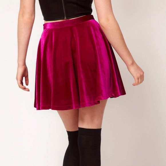 MINKPINK Dresses & Skirts - MINKPINK Fuschia Velvet Mini Skirt Small